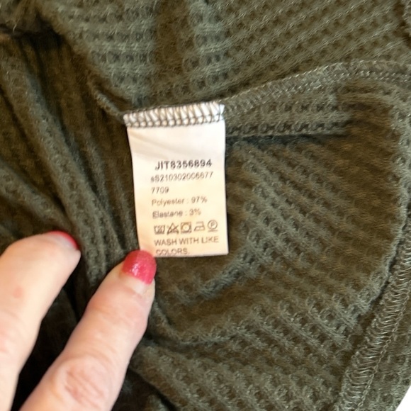 SHEIN Curve Plus V-Neck Waffle Knit Peplum Top Army Green  SHEIN Tag 2XL =US 16W - Picture 6 of 11